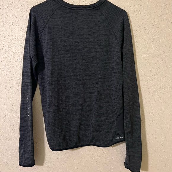 Nike dri fit long sleeve - Picture 5 of 7
